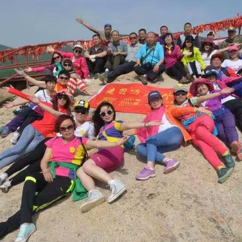 丹东宽甸天华山+月亮湾+地质遗址公园+大牛沟观云海两日游