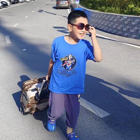 我是101班的袁绍宸，我的暑假生活很充实