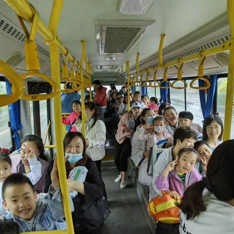 童馨乐托幼园六一户外亲子活动