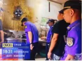 开发区综合执法中心藏龙岛执法队开展校园周边燃气安全隐患整治工作