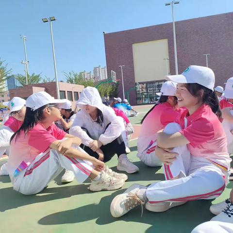 军姿飒爽，青春飞扬 ——2023年高新二中七年级20班学生军训纪实