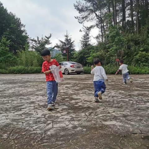 （李城烨）吹响快乐集结号，共赴一场暑假快乐旅程！