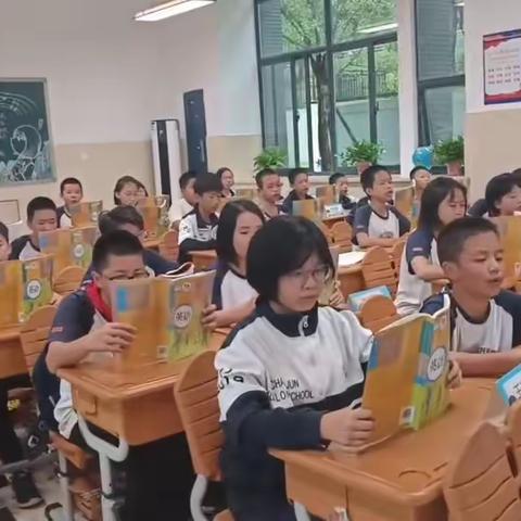 奔跑吧，新学期，砥砺奋进正当时——9月竹石学堂