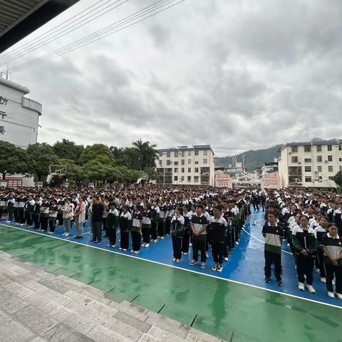 感恩相伴，收获成长