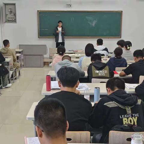 铸牢中华民族共同体意识——青海民族大学土地资源管理2班二次主题班会