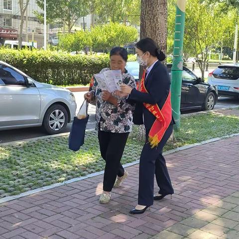 长春绿园融泰村镇银行开展反假币宣传活动