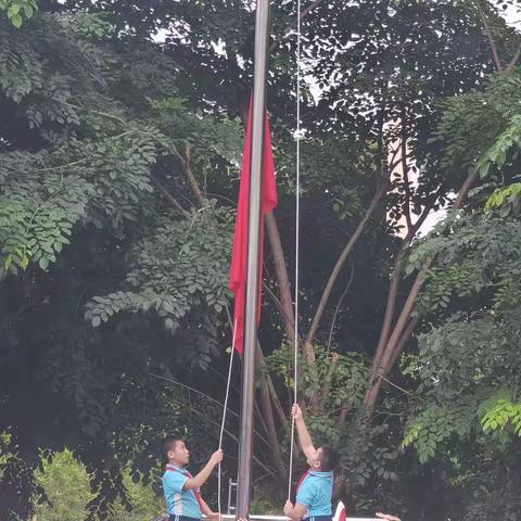 宝剑锋从磨砺出，梅花香自苦寒来——西培中心小学颁奖典礼