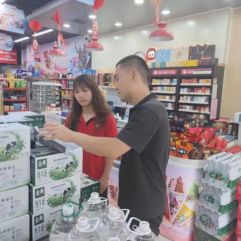 兴福街道金科城第一社区开展垃圾分类进商户宣传活动