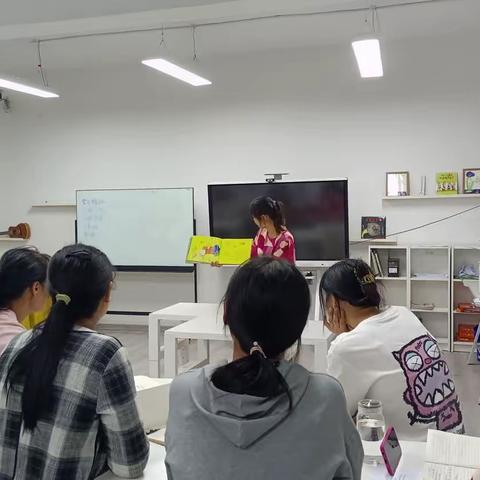 孙吉元宏博学校2023年第十七期老师周三晚自习读书会:《李娜，做更好的自己》