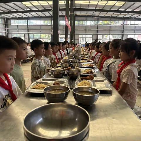 灵宝市第四实验小学三一班美食篇