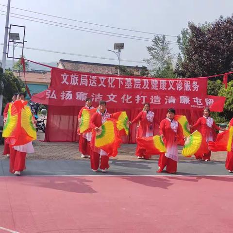 屯留区文旅局在河西村开展一系列宣传及义诊活动