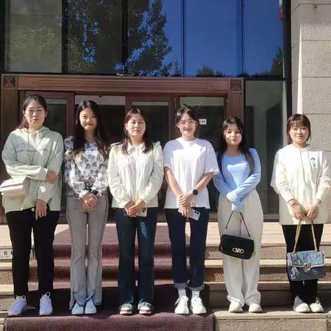 大箐山县支行组织开展伊春一日游暨参观博物馆活动