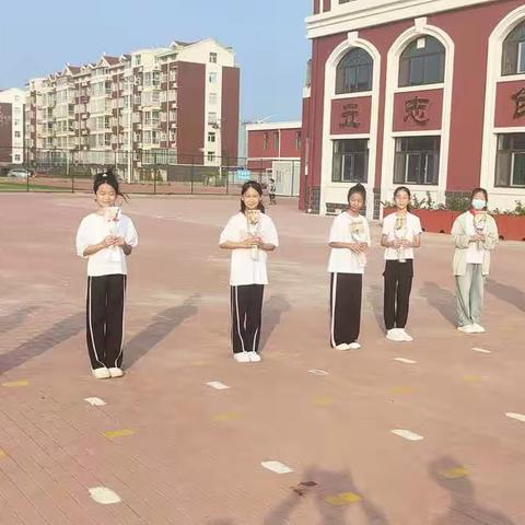 幸福教师节，鲜花送给最美的人——东高头小学