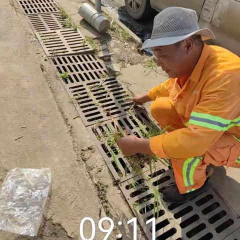 永丰街道董家店社区开展“清洁家园”清扫活动暨“世界地球清洁日”活动