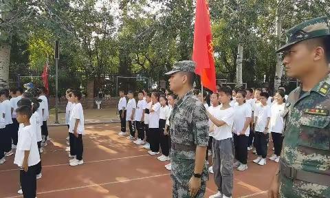 初一五班军训记