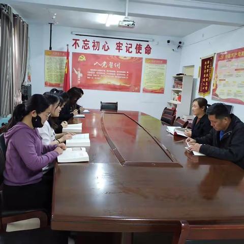 “手捧一书，心行万里”丰裕路社区组织开展世界读书日活动