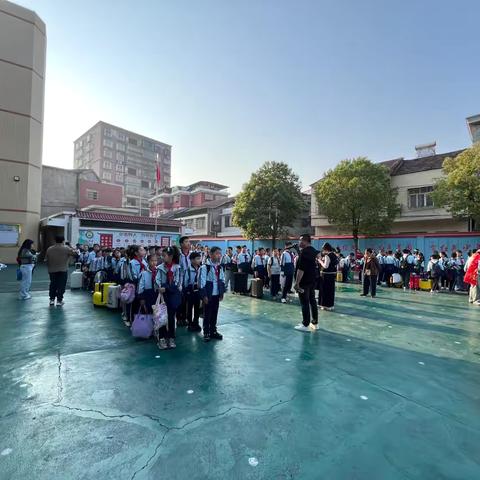 “探自然奇观溯文化根脉，习防汛智慧筑家国担当” ‍                ——港关小学春季研学纪实