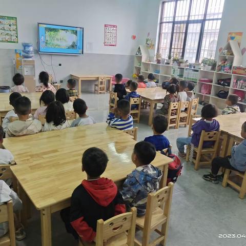 每一份努力都值得珍藏满怀希望、就会所向披靡心中有爱、就会四季如春未来、可期