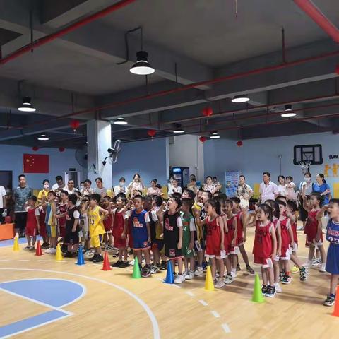 🔔幼儿园秋季学期🏀篮球特训班火热招生中📢