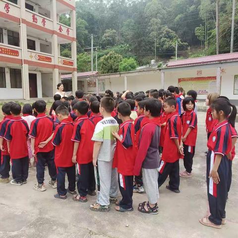 【党建+队建】民族团结我同行      各族师生一家亲——樟木镇富塘小学“三月三”主题活动