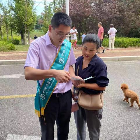 中国农业银行经区支行全体员工走进威海中等职业技术学院反假币宣传