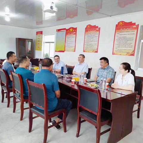 济南四建（集团）有限责任公司诸位领导莅临指导工作