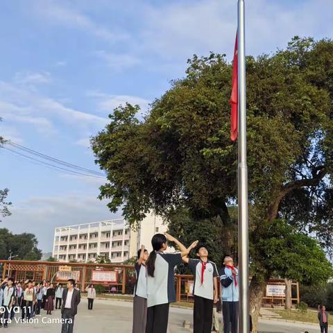 推门听课观常态，把脉课堂促成长！———江州镇中心小学学科中心组