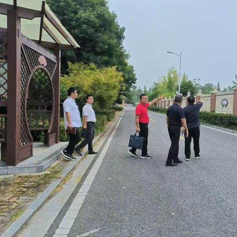 参观学习拓视野   借鉴经验促提升---记芙蓉中学管理团队赴岳阳十六中学习活动