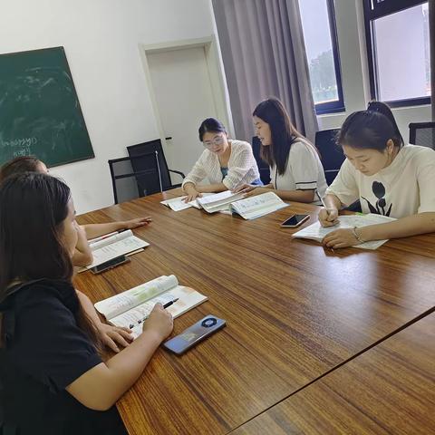 仰望星空 脚踏实地