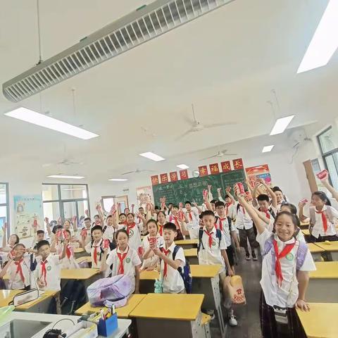 《白鹭》片段仿写小练笔