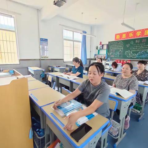 元气满满共教研——红土镇中心小学数学教研活动