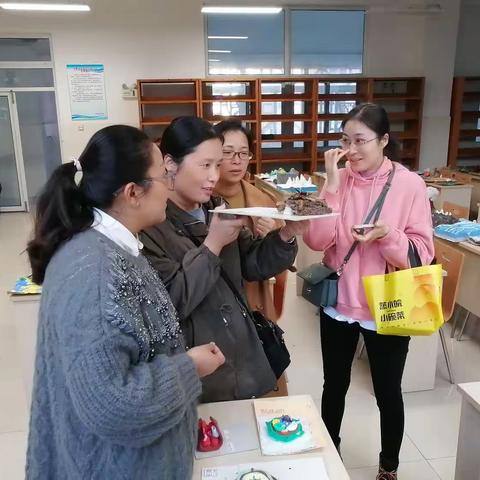 地生组开展初二学生地理生物模型评比活动