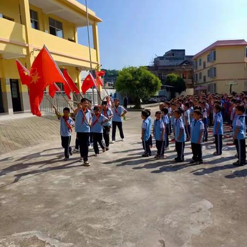 新队员，新血液，传承革命精神--泰村小学新队员入队活动