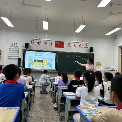 “且教且研 共促成长”——西门小学英语教研组校本教研活动