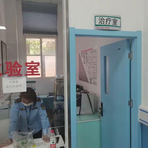 临潼区市场监督管理局药械稽查队对辖区各级医疗机构开展药械安全检查