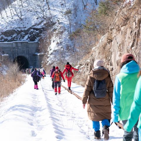 宽甸长甸到上河口穿越戏雪拍照