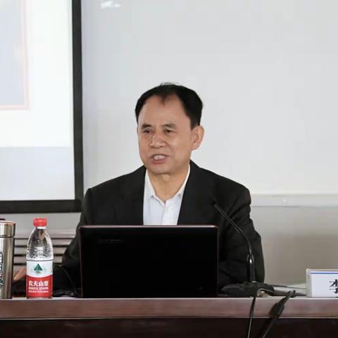 李炳天将军为沧州开放大学老师做《学习贯彻二十大精神，忠诚党的教育事业》专题讲座