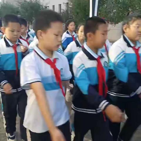 实践激扬青春志，奋斗成就青春梦--巴市二中小学部五三班社会实践