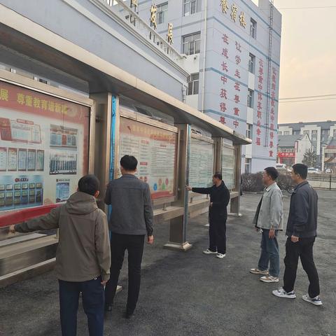 音德尔第四中学开展应对极端天气安全隐患大排查工作