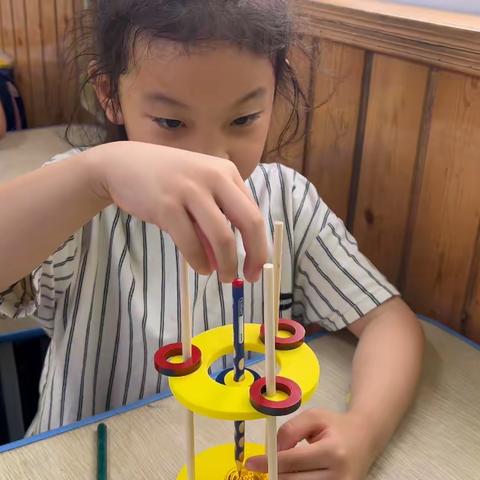 黄山中心小学一年级班STEM主题课程剪影《磁悬浮》