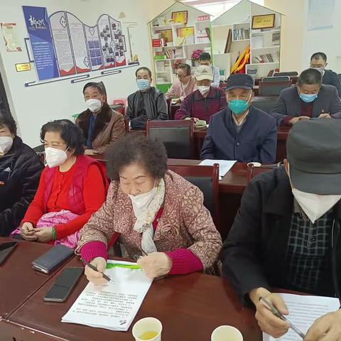 【党旗飘飘，指引前进。】