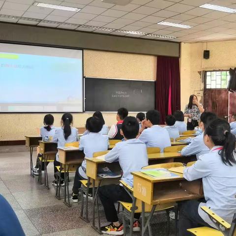 同课异构展风采，集思广益促成长——双江小学六年级数学大练兵