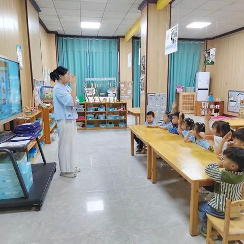 逻辑狗思维课程让孩子手、眼、脑口全面发展，在“玩中学，学中玩”❤真的是“千万句美好的句子，都不及你认真的样子!