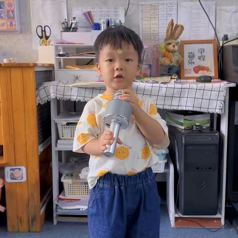 府前艺术课小二班主持汇总