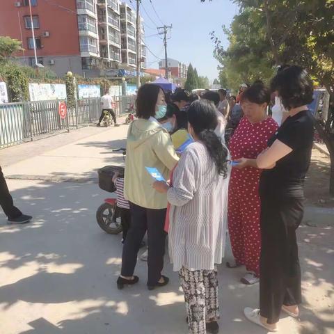 霸州农商银行信安支行：反假宣传进乡村