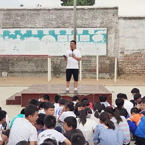 防范火灾风险，建设美好家园——伦掌镇众乐中心小学消防演习报道