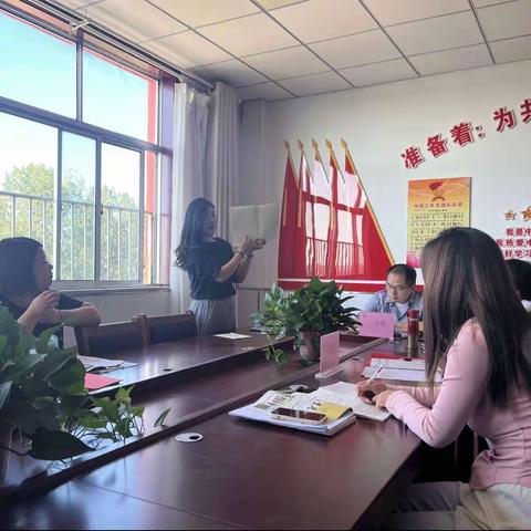 聚集体智慧，备精彩课堂——温水镇中心小学四年级英语集体备课（副本）