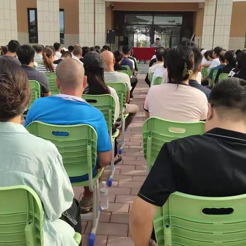 行别营镇第一中学初三学生家长会