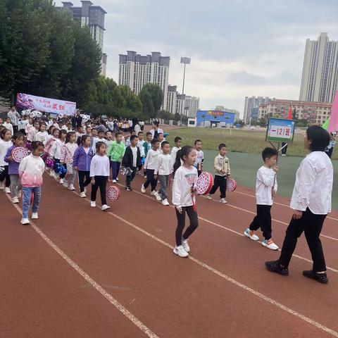 王台小学秋季运动会—一年级（2）班风采