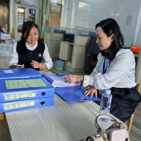 督导助前行，同心促成长——杨焕蓉督学九9月督导工作报道